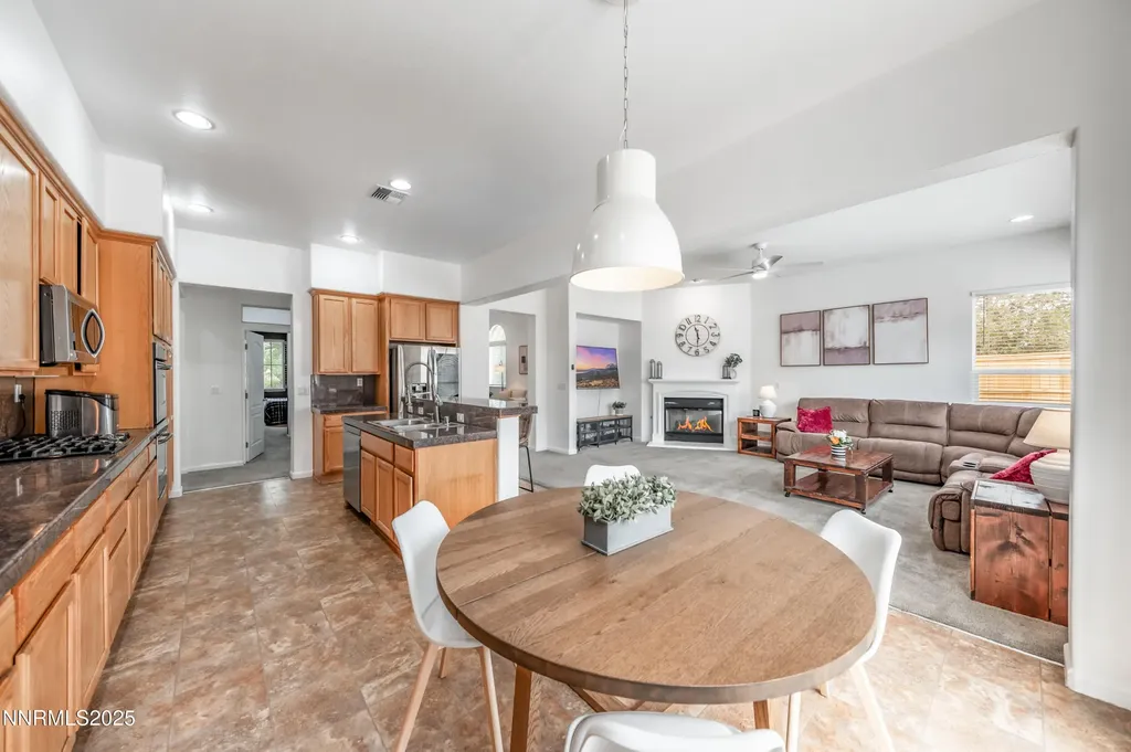 10700 Summer Glen Reno NV 89521