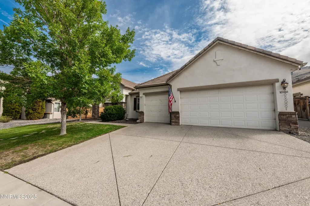 10700 Summer Glen Reno NV 89521