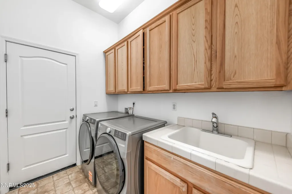 10700 Summer Glen Reno NV 89521