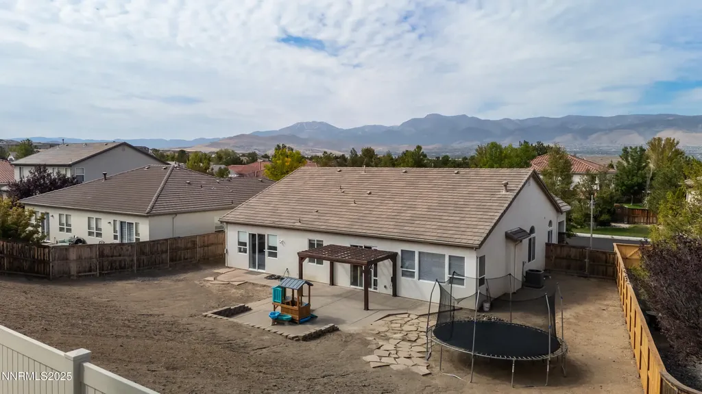 10700 Summer Glen Reno NV 89521