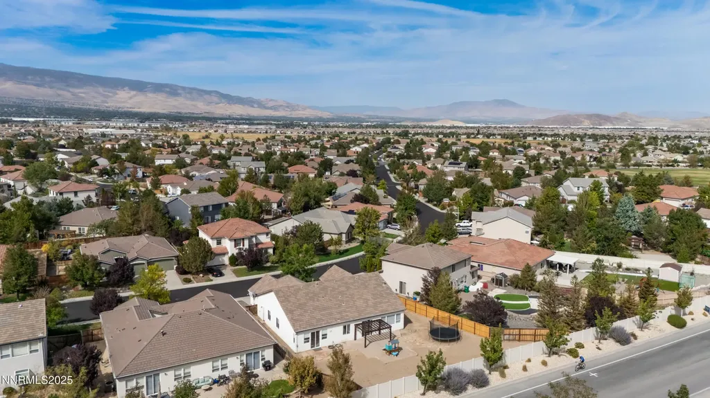 10700 Summer Glen Reno NV 89521