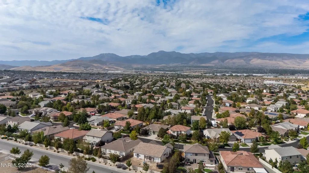 10700 Summer Glen Reno NV 89521