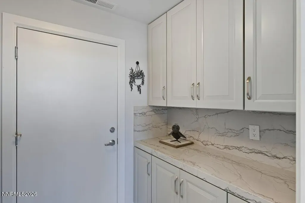 2556 Edgerock Reno NV 89519