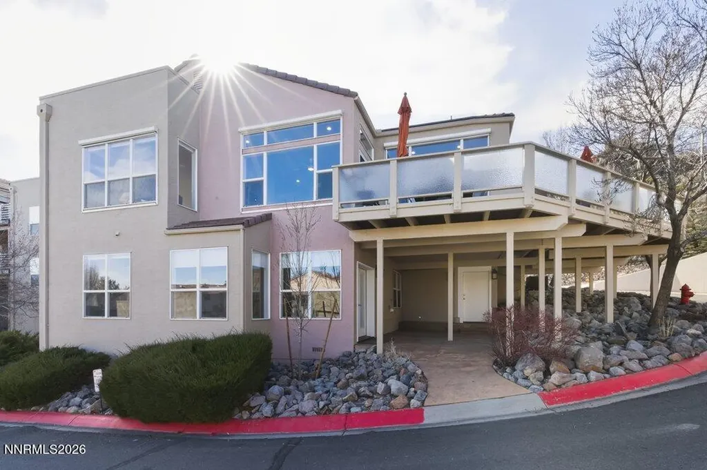 2556 Edgerock Reno NV 89519