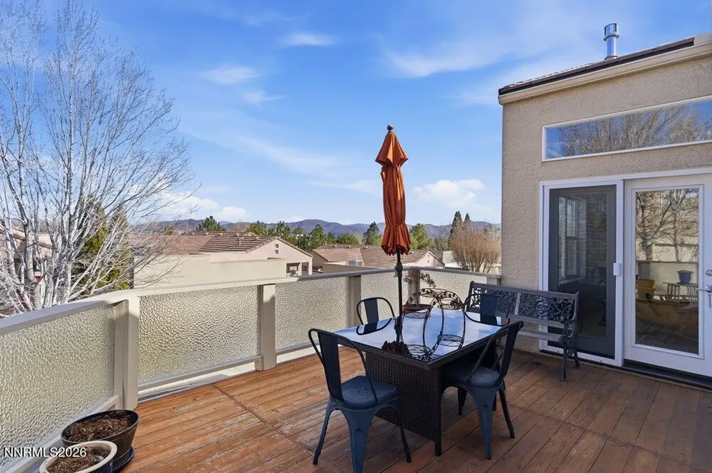 2556 Edgerock Reno NV 89519