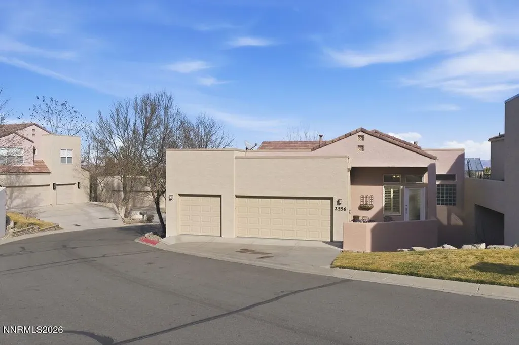 2556 Edgerock Reno NV 89519