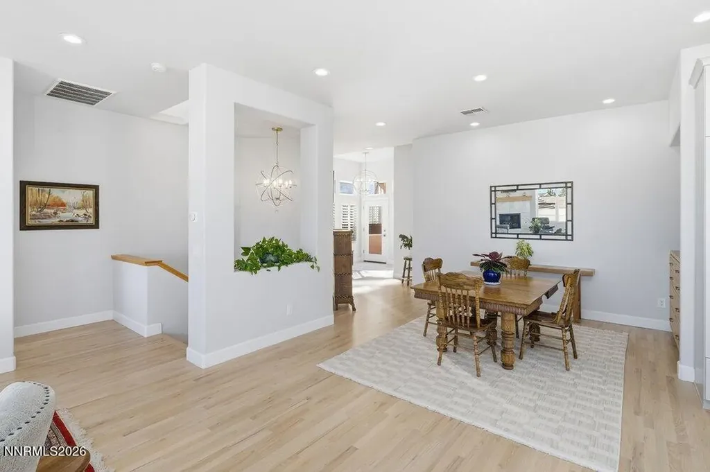 2556 Edgerock Reno NV 89519