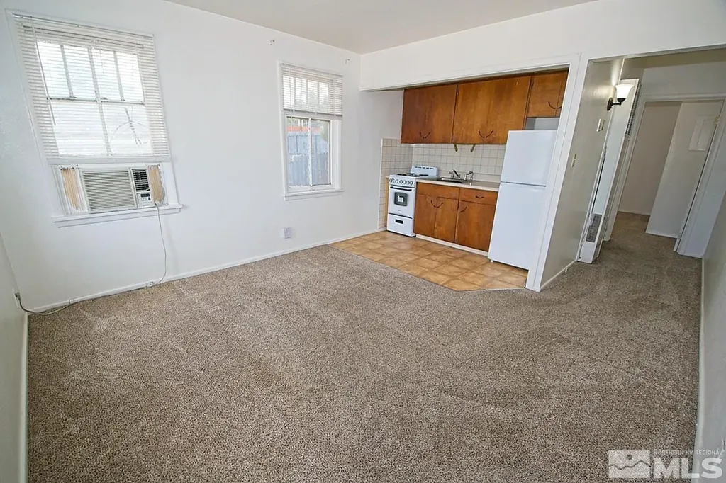 1050 Holcomb Reno NV 89502