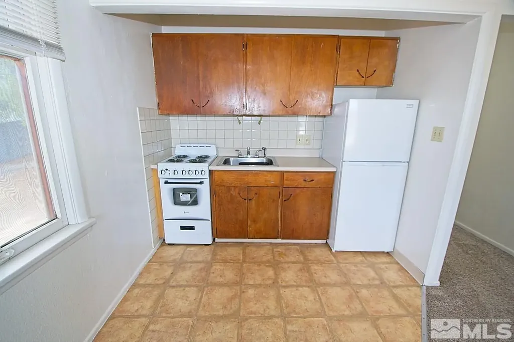 1050 Holcomb Reno NV 89502
