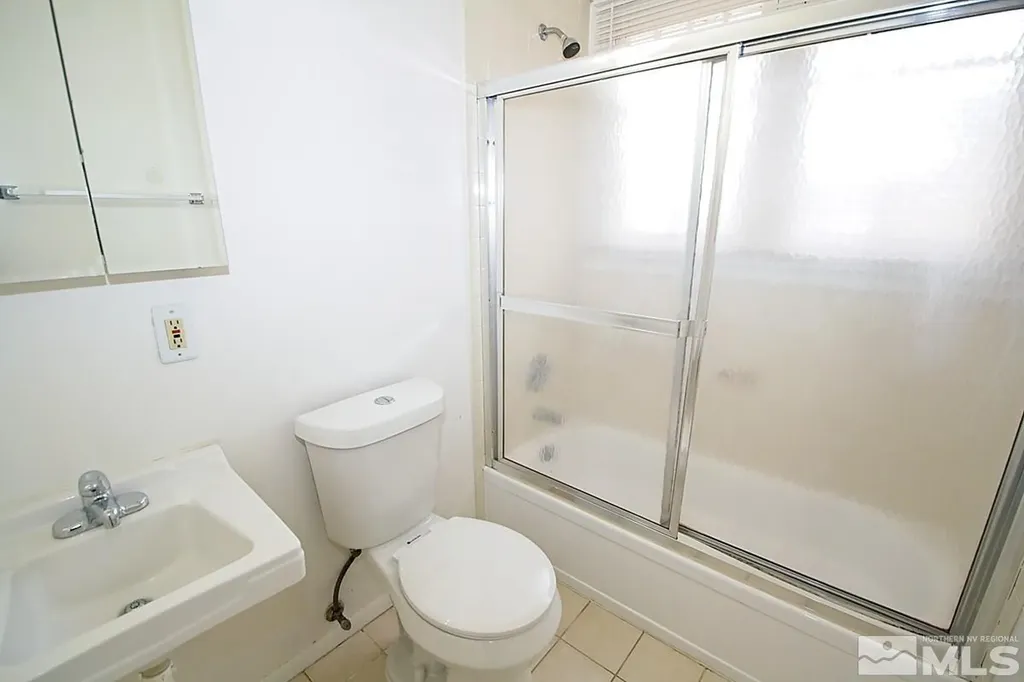 1050 Holcomb Reno NV 89502