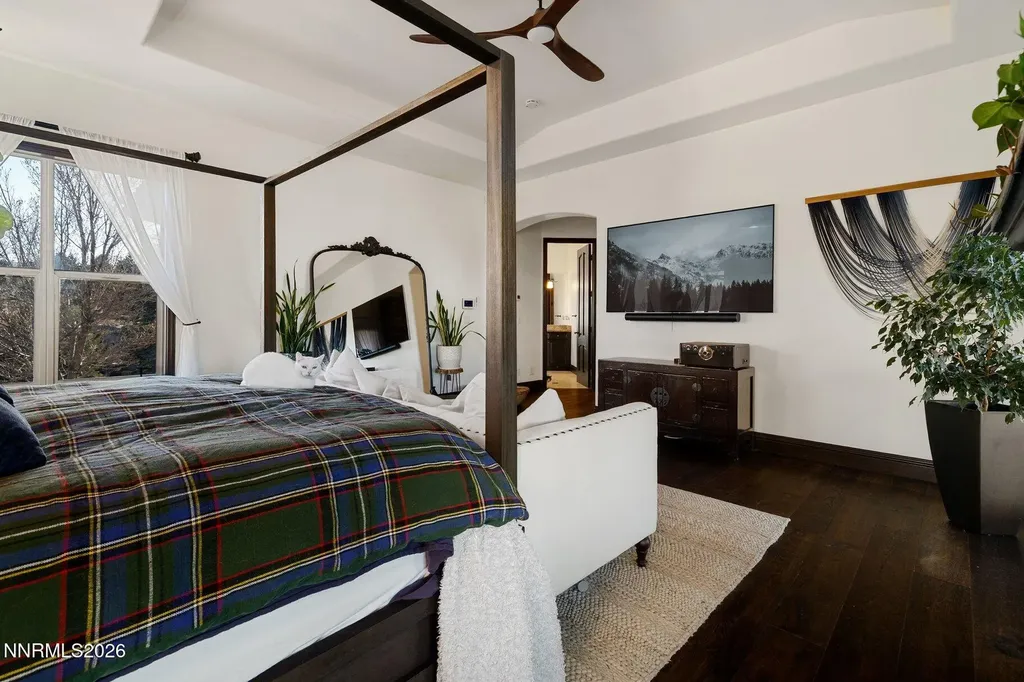12910 Silver Wolf Reno NV 89511