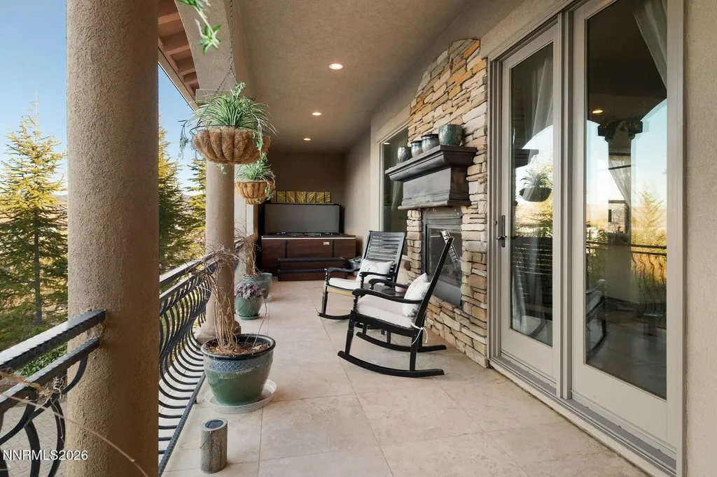 12910 Silver Wolf Reno NV 89511