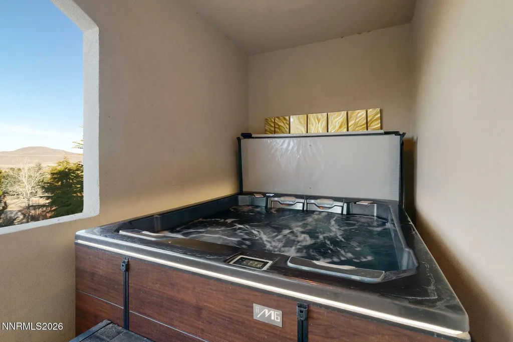12910 Silver Wolf Reno NV 89511