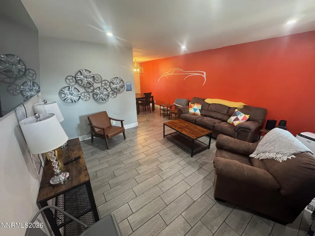 3085 Kings Reno NV 89503