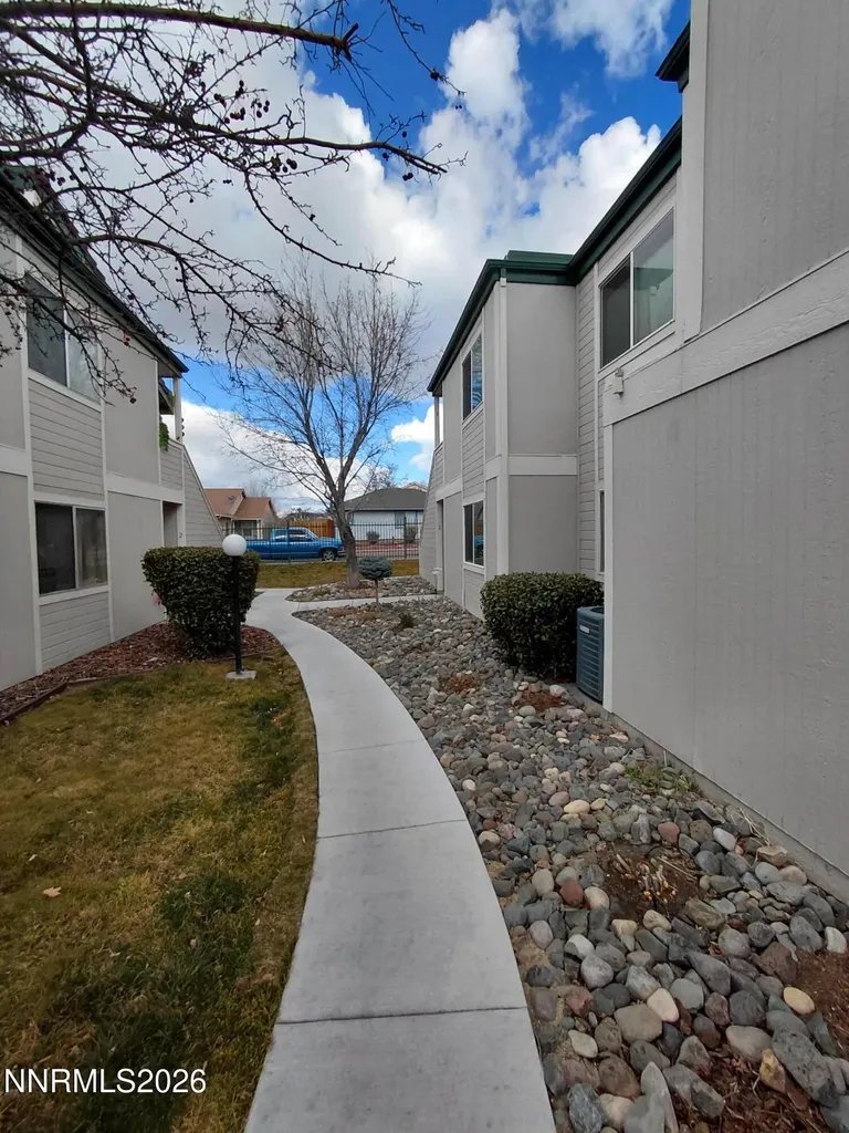2625 Sunny Slope Sparks NV 89434