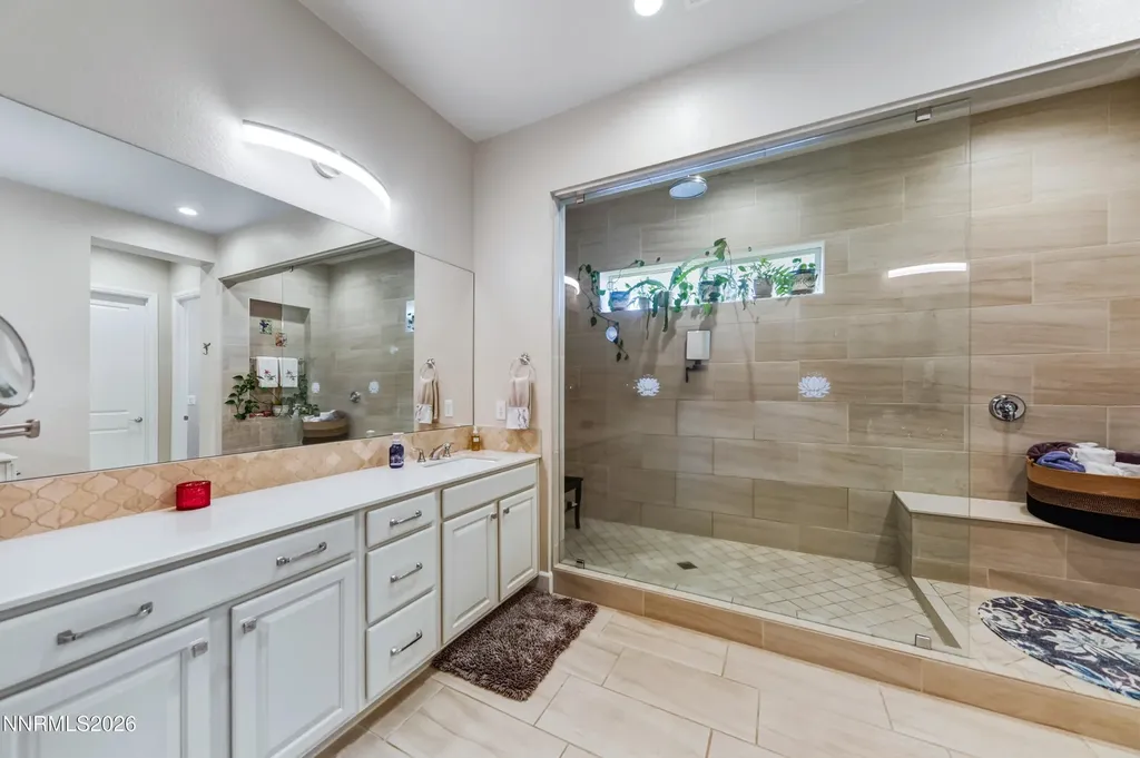 2468 Sparstone Reno NV 89521