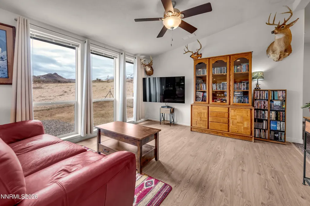 105 Arabian Reno NV 89508