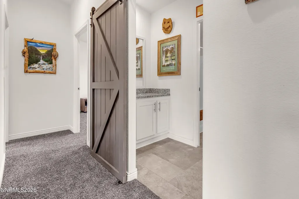 105 Arabian Reno NV 89508