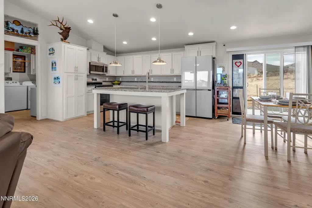 105 Arabian Reno NV 89508