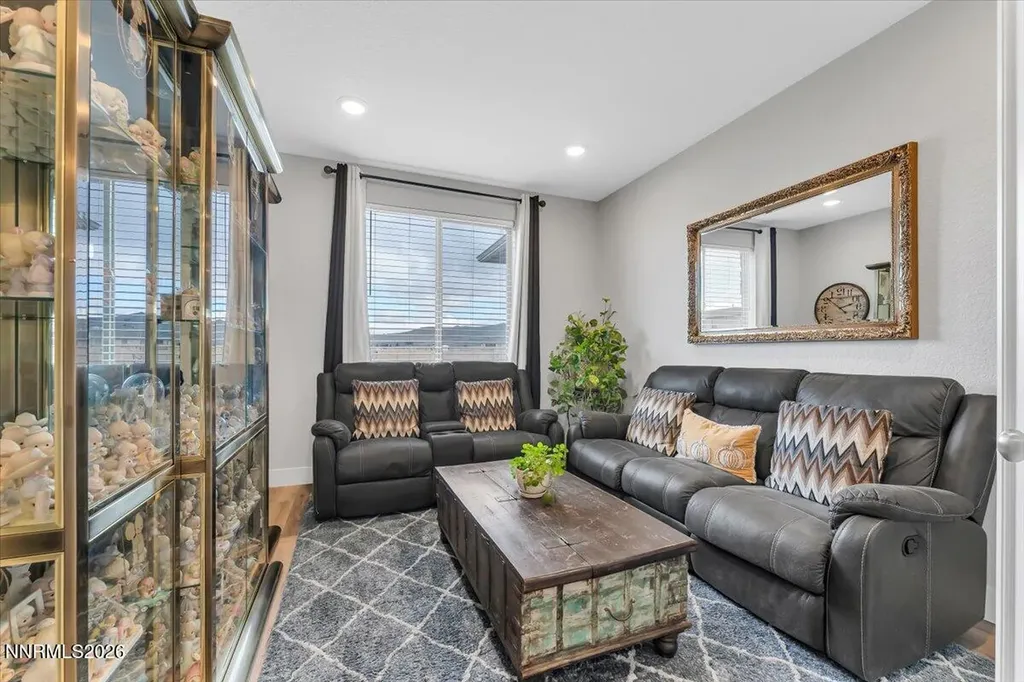 3176 Shimmer Reno NV 89506