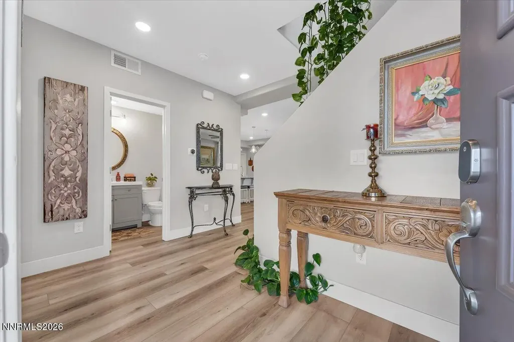 3176 Shimmer Reno NV 89506
