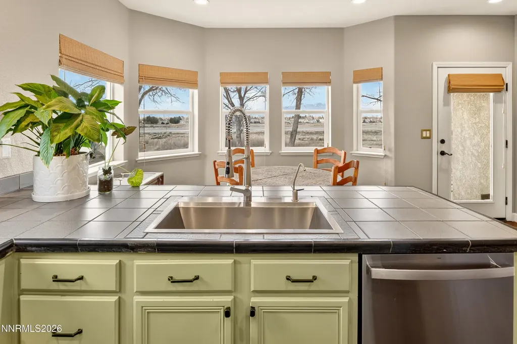5279 Mira Loma Reno NV 89502