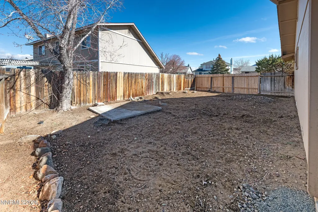 270 Woodlake Dayton NV 89403