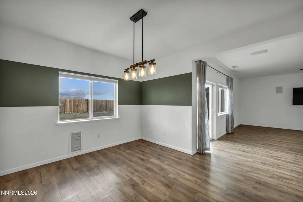 2206 Windrow Fernley NV 89408