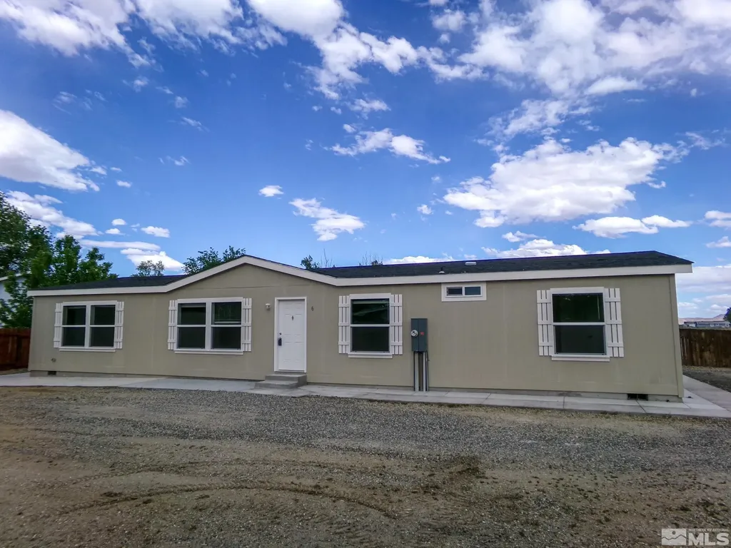 6 Smoke Tree Yerington NV 89447