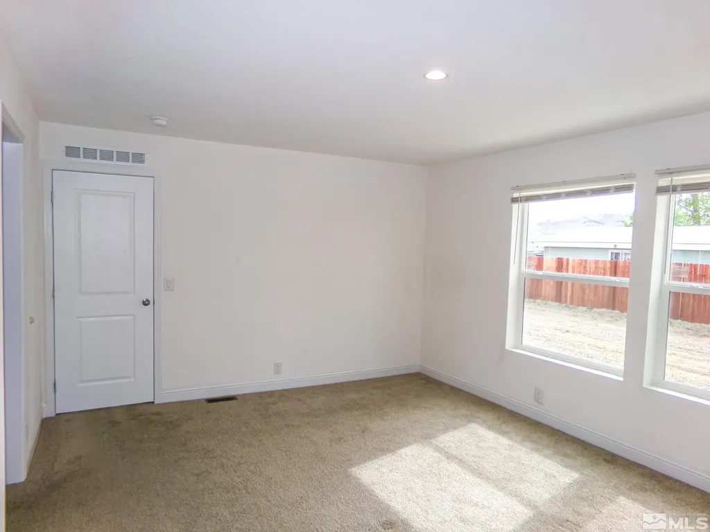 6 Smoke Tree Yerington NV 89447