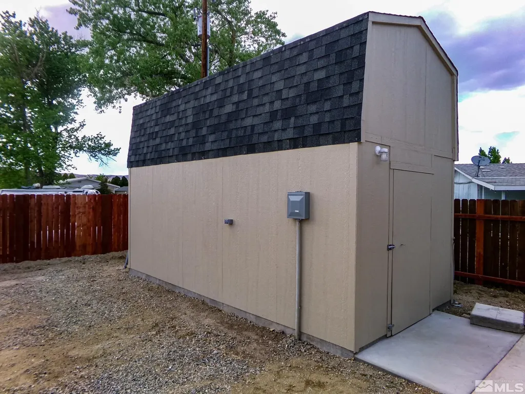 6 Smoke Tree Yerington NV 89447