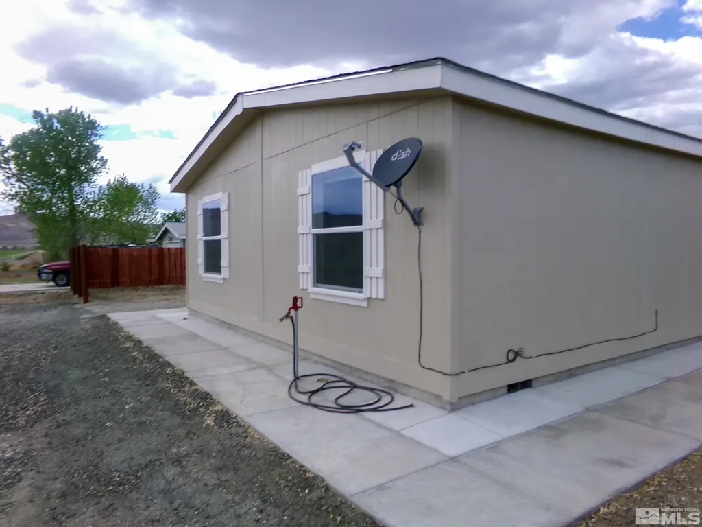 6 Smoke Tree Yerington NV 89447