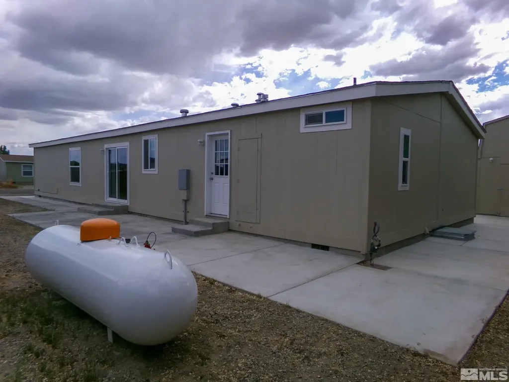 6 Smoke Tree Yerington NV 89447
