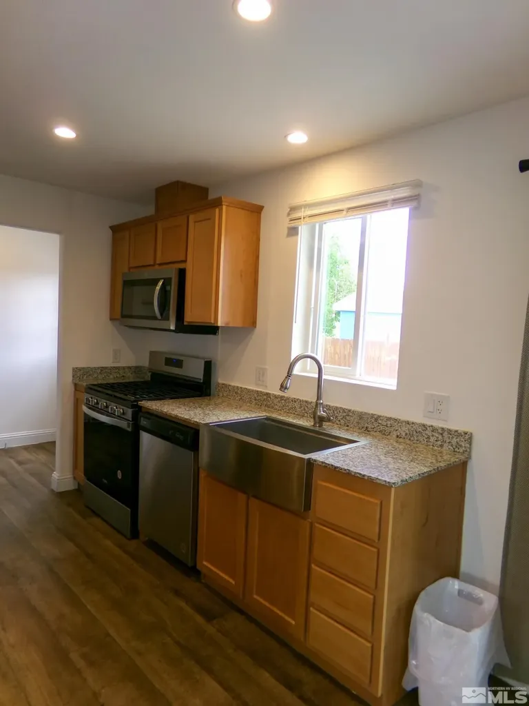 6 Smoke Tree Yerington NV 89447