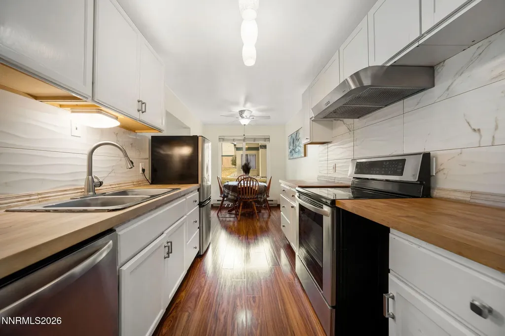 3923 Clear Acre Reno NV 89512