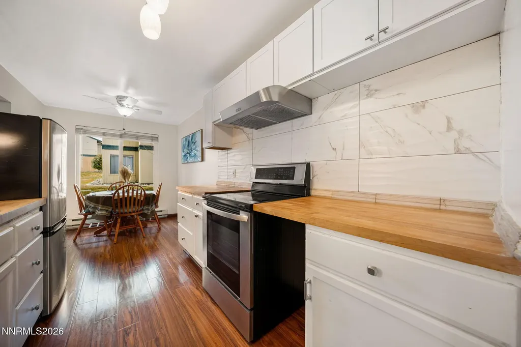 3923 Clear Acre Reno NV 89512