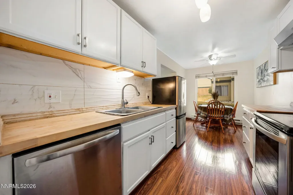 3923 Clear Acre Reno NV 89512