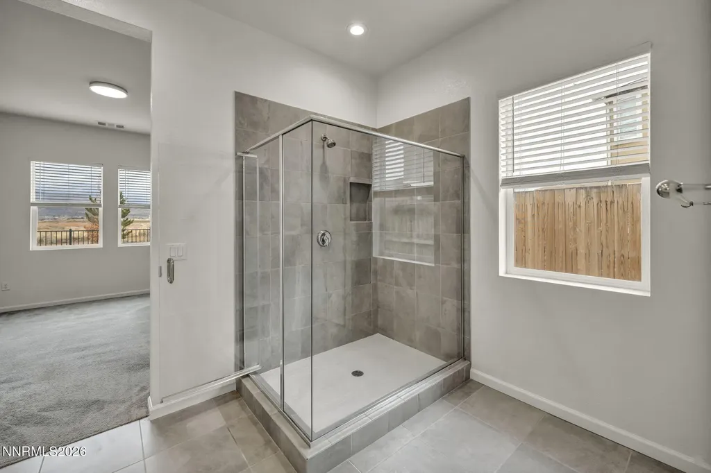 2104 Roaring Fork Sparks NV 89436