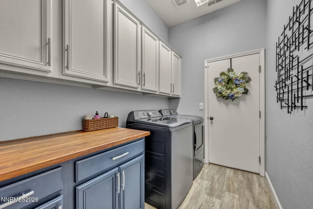 9626 Shadowstone Reno NV 89521