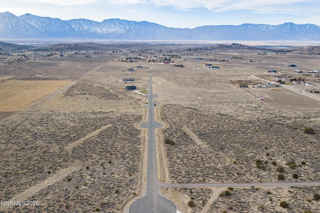 2425 Blaze Gardnerville NV 89410
