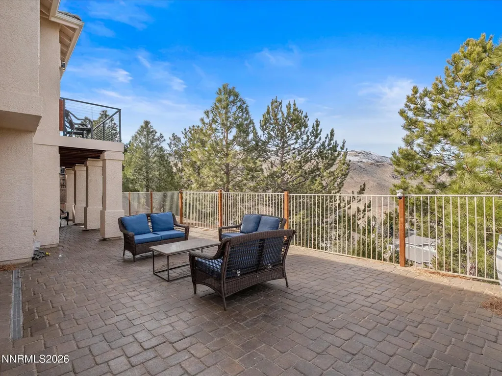 4943 Foxcreek Reno NV 89519