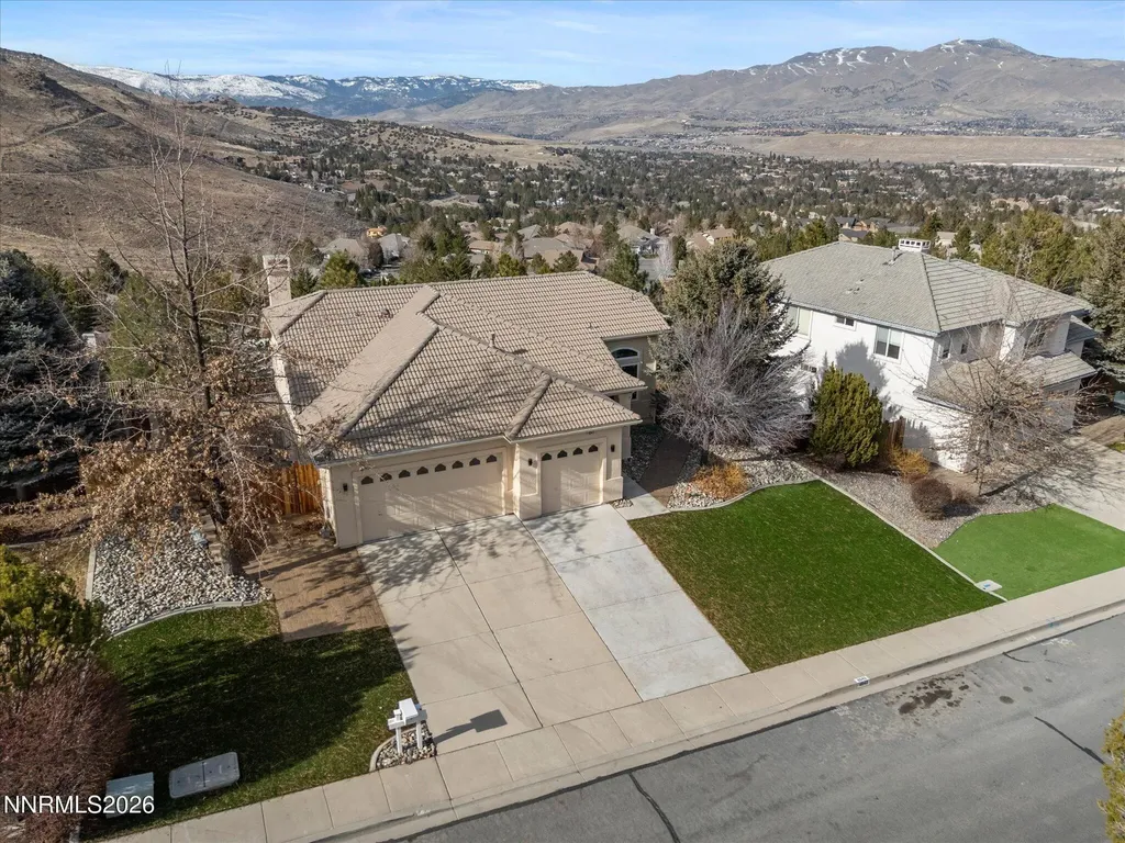 4943 Foxcreek Reno NV 89519