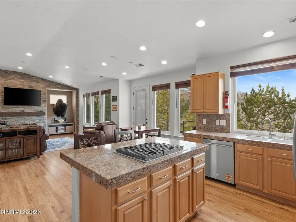 4943 Foxcreek Reno NV 89519