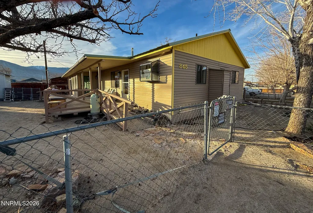 845 G Hawthorne NV 89415