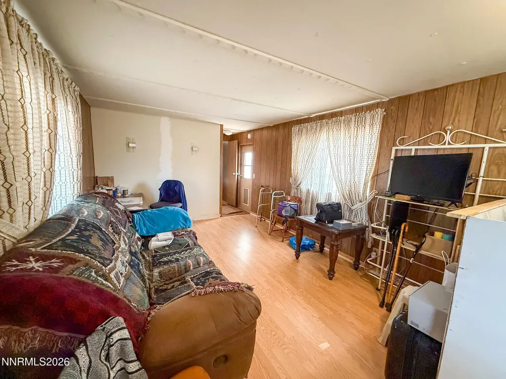 845 G Hawthorne NV 89415