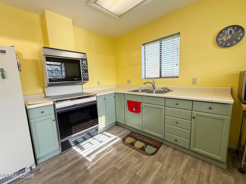 845 G Hawthorne NV 89415