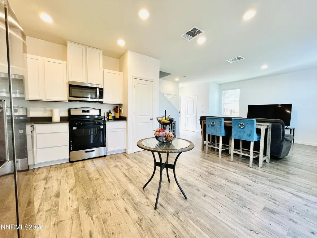 8727 Scenic Sky Reno NV 89506