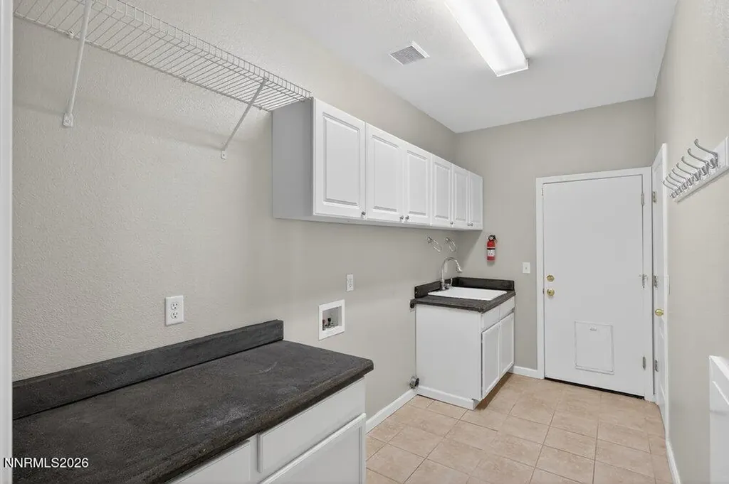 4301 Pinnacle Vista Sparks NV 89436
