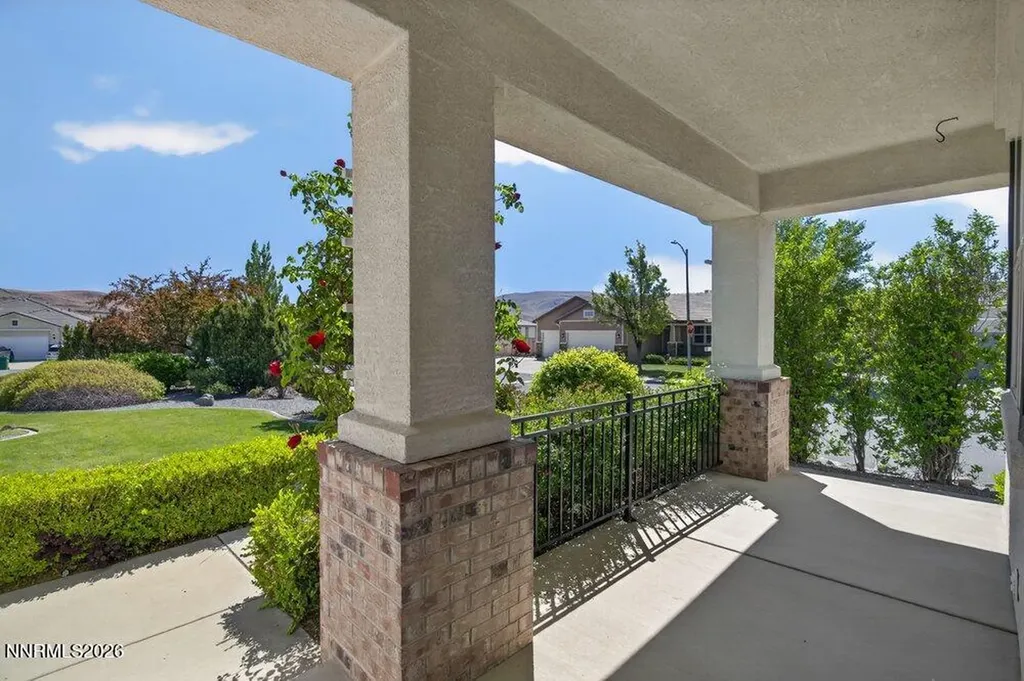 4301 Pinnacle Vista Sparks NV 89436