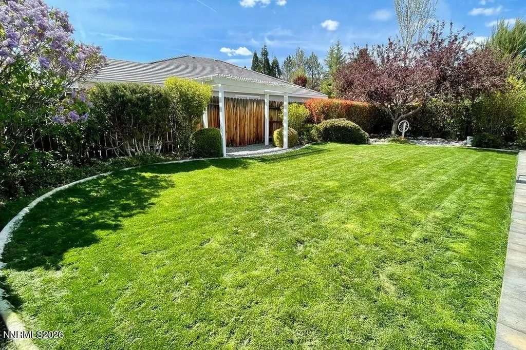 4301 Pinnacle Vista Sparks NV 89436